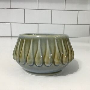 VTG IRISH PORCELAIN WADE Green Blue IRELAND RAINDROP Bowl